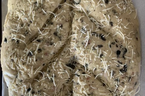 Cliquez pour zoomer ! Fougasse olives et lardons Thermomix par adsebsau