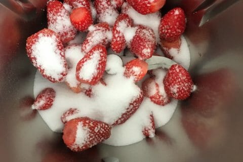 Cliquez pour zoomer ! Mousse de fraises Thermomix par adsebsau