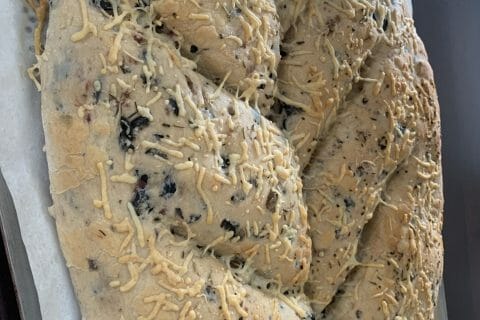 Cliquez pour zoomer ! Fougasse olives et lardons Thermomix par adsebsau