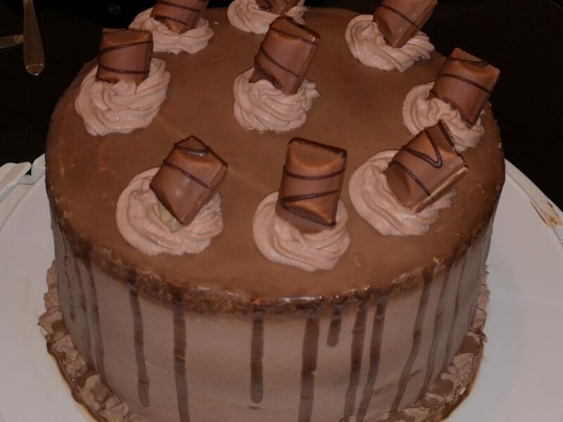 Cliquez pour zoomer ! Layer cake Kinder Bueno Thermomix par Fleurette