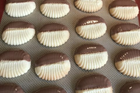 Cliquez pour zoomer ! Sablés à la presse à biscuits Thermomix par peeters