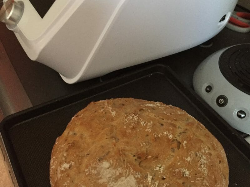 Cliquez pour zoomer ! Pain Cocotte Thermomix par sylvie13127