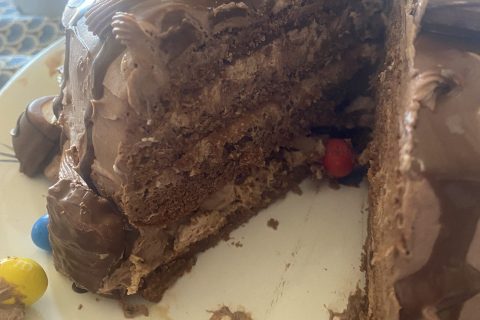 Cliquez pour zoomer ! Layer cake Kinder Bueno Thermomix par camille56380