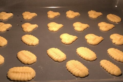 Cliquez pour zoomer ! Sablés à la presse à biscuits Thermomix par murphy1977