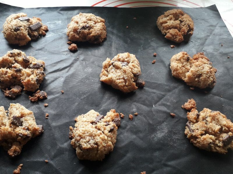 Cliquez pour zoomer ! Cookies au pain rassis et pépites de chocolat Thermomix par lilie2511