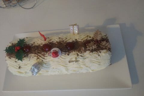 Cliquez pour zoomer ! Bûche forêt noire Thermomix par nassabd