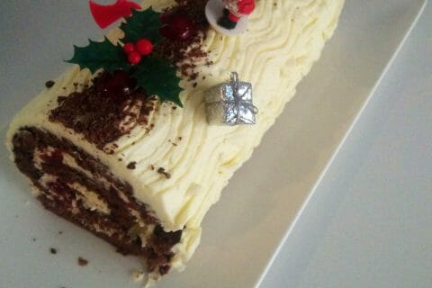 Cliquez pour zoomer ! Bûche forêt noire Thermomix par nassabd