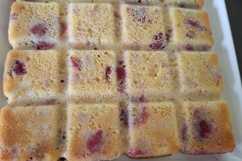 Cliquez pour zoomer ! Moelleux aux prunes Thermomix par cbr59