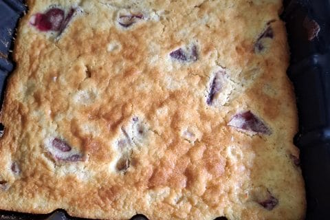 Cliquez pour zoomer ! Moelleux aux prunes Thermomix par cbr59