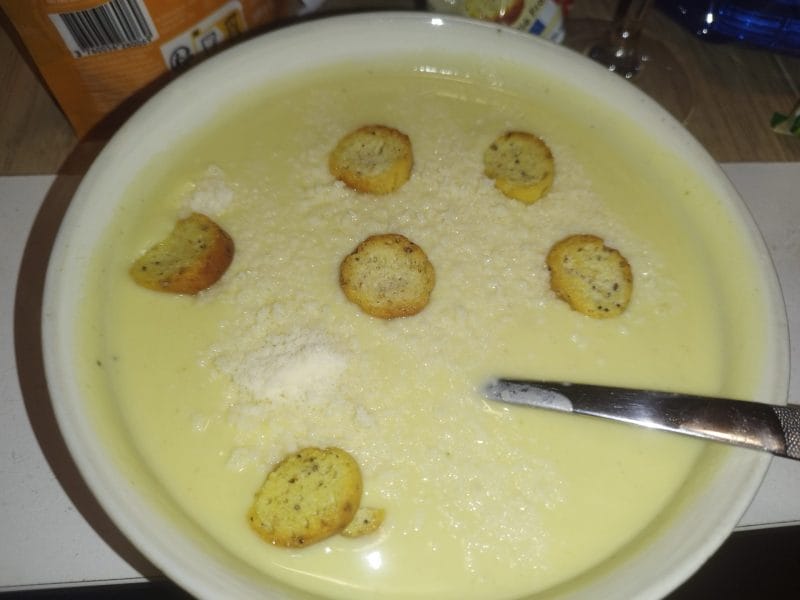 Cliquez pour zoomer ! Velouté de chou-fleur Thermomix par audrey_95