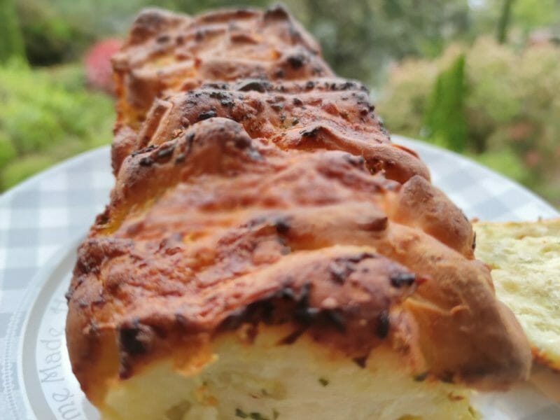 Cliquez pour zoomer ! Pain à l’ail, persil et mozzarella Thermomix par TaniaNia