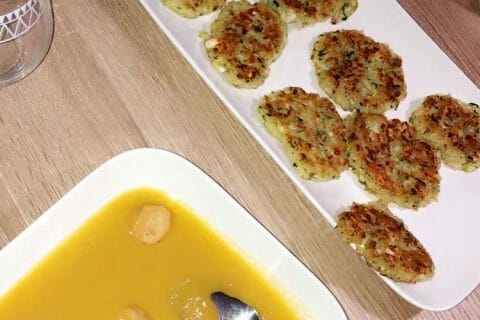 Cliquez pour zoomer ! Galettes de courgettes grecques Thermomix par kki38