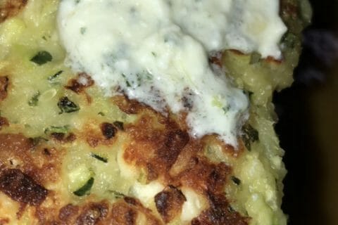 Cliquez pour zoomer ! Galettes de courgettes grecques Thermomix par kki38