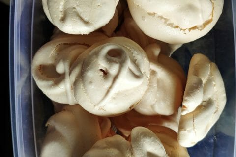 Cliquez pour zoomer ! Meringues Thermomix par Brunette 85300