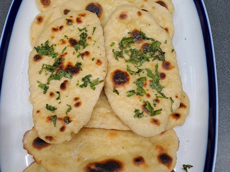 Cliquez pour zoomer ! Naans à l’ail et à la coriandre Thermomix par patricia1954