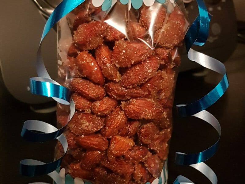 Cliquez pour zoomer ! Amandes grillées à la cannelle et au miel Thermomix par ysachalice