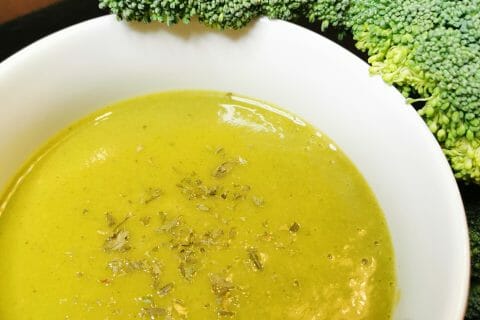 Cliquez pour zoomer ! Velouté de brocoli et feta Thermomix par fanchouille