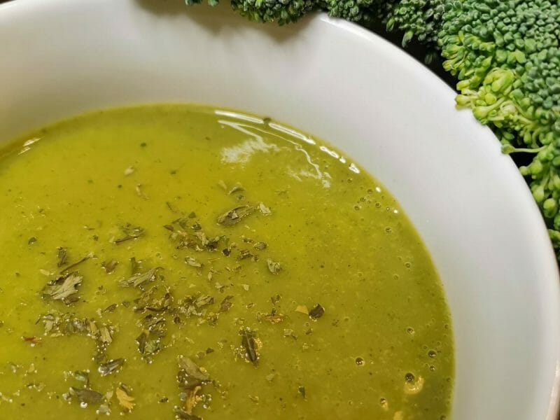 Cliquez pour zoomer ! Velouté de brocoli et feta Thermomix par fanchouille
