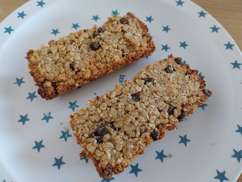 Cliquez pour zoomer ! Barres de céréales à l’avoine, noisettes, banane et chocolat Thermomix par titiminoune