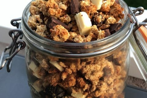 Cliquez pour zoomer ! Granola dattes et banane Thermomix par oumm