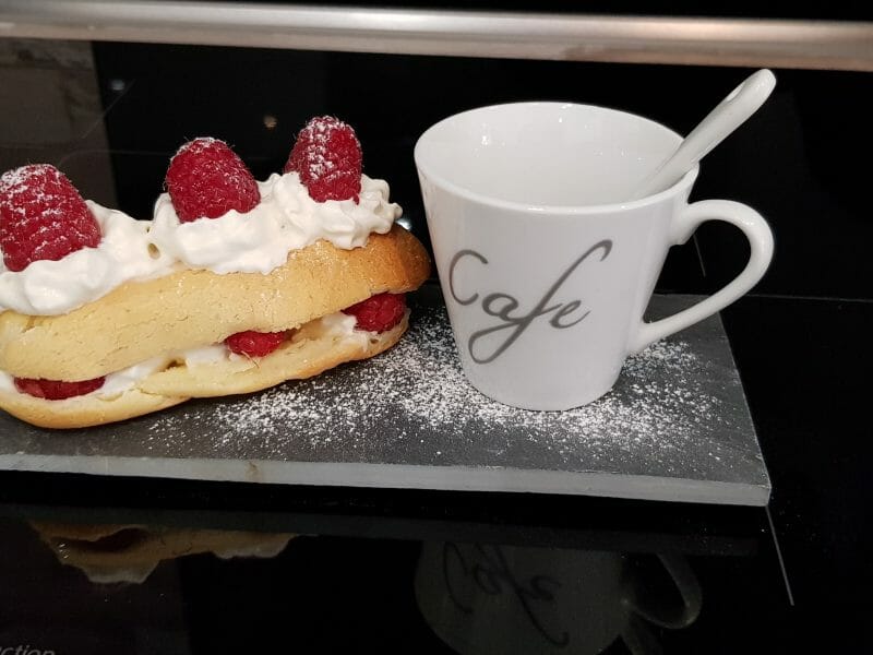 Cliquez pour zoomer ! Éclairs fraises chantilly Thermomix par Julia