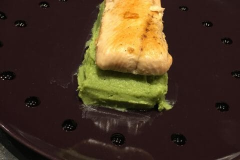 Cliquez pour zoomer ! Saumon sur purée de brocolis Thermomix par steven_2