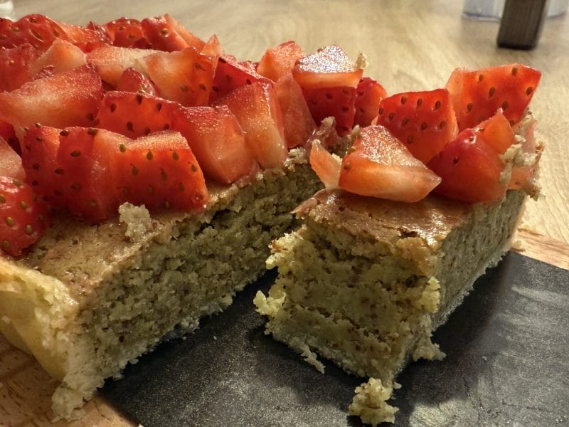 Cliquez pour zoomer ! Tartelettes framboises sur crème d’amande et pistache Thermomix par chlo_m18