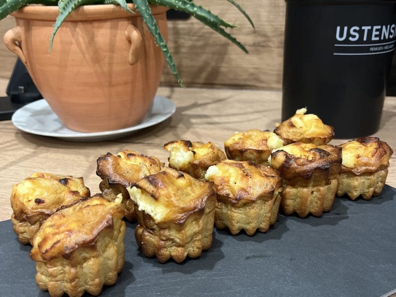 Cliquez pour zoomer ! Mini cannelés chèvre miel Thermomix par erika76