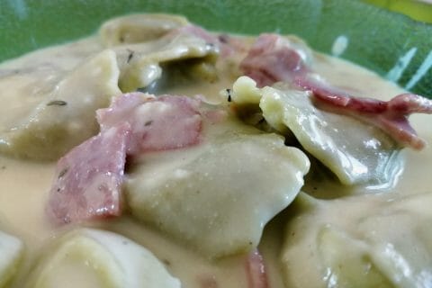 Cliquez pour zoomer ! Tortellini sauce crémeuse au jambon Thermomix par tartinepouki