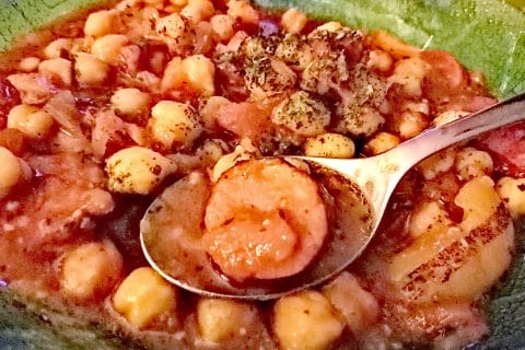 Cliquez pour zoomer ! Mijoté de pois chiches à la tomate, thon et poivrons grillés Thermomix par tartinepouki