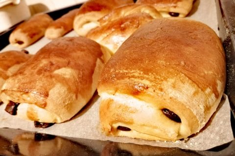 Cliquez pour zoomer ! Pains au chocolat briochés Thermomix par tartinepouki