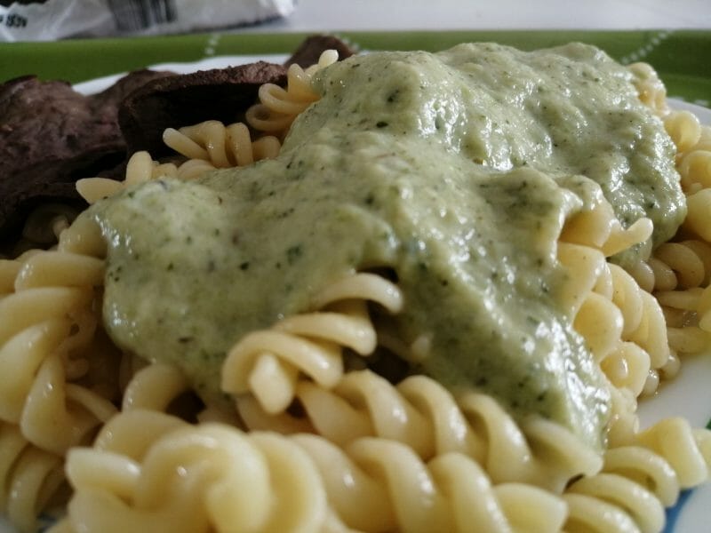 Cliquez pour zoomer ! Farfalle à la crème de courgettes Thermomix par tartinepouki