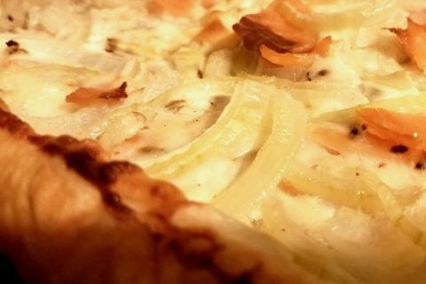 Cliquez pour zoomer ! Tarte flambée rapide au saumon fumé Thermomix par tartinepouki