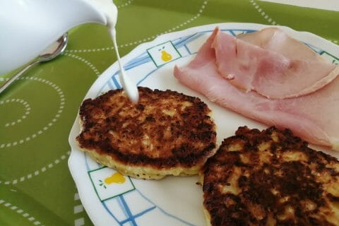 Cliquez pour zoomer ! Galettes de chou-fleur et sauce yaourt Thermomix par tartinepouki