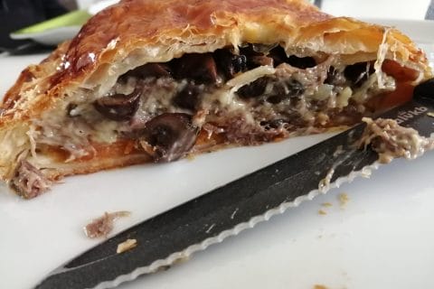 Cliquez pour zoomer ! Tourte aux cuisses de canard confites et champignons Thermomix par tartinepouki