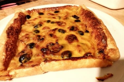 Cliquez pour zoomer ! Pizza au saumon et sauce kiri Thermomix par tartinepouki