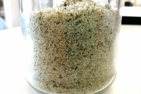 Cliquez pour zoomer ! Sel aromatisé aux herbes Thermomix par tartinepouki