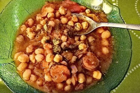 Cliquez pour zoomer ! Mijoté de pois chiches à la tomate, thon et poivrons grillés Thermomix par tartinepouki
