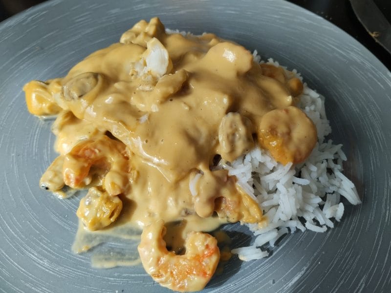 Cliquez pour zoomer ! Cabillaud aux crevettes et palourdes Thermomix par davetaudrey