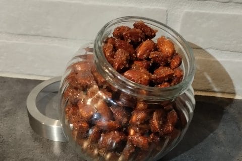 Cliquez pour zoomer ! Amandes grillées à la cannelle et au miel Thermomix par davetaudrey