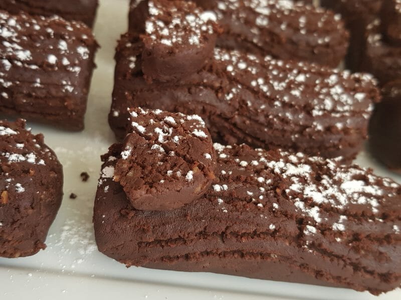 Cliquez pour zoomer ! Mini bûches express aux marrons Thermomix par maeva_marie
