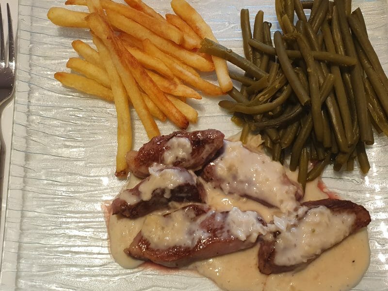 Cliquez pour zoomer ! Magret de canard sauce au poivre blanc Thermomix par sandi11