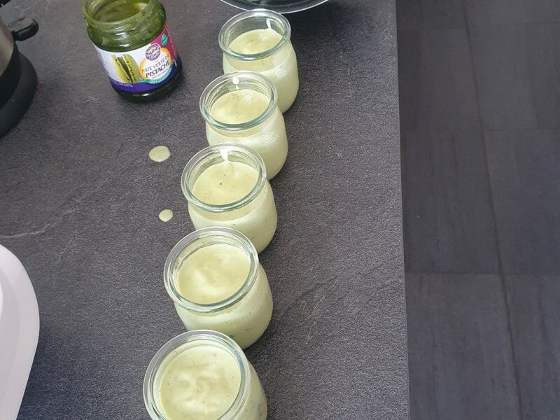 Cliquez pour zoomer ! Crème dessert à la pistache Thermomix par carole_2807