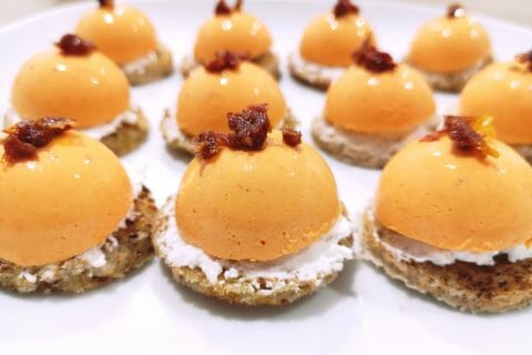 Cliquez pour zoomer ! Dômes à la mousse de poivrons et chèvre frais Thermomix par cha2901