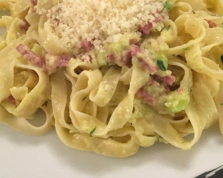 Cliquez pour zoomer ! Pâtes aux courgettes façon carbonara Thermomix par marielbdm