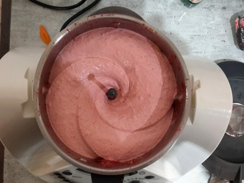Cliquez pour zoomer ! Mousse de fraises Thermomix par tittou