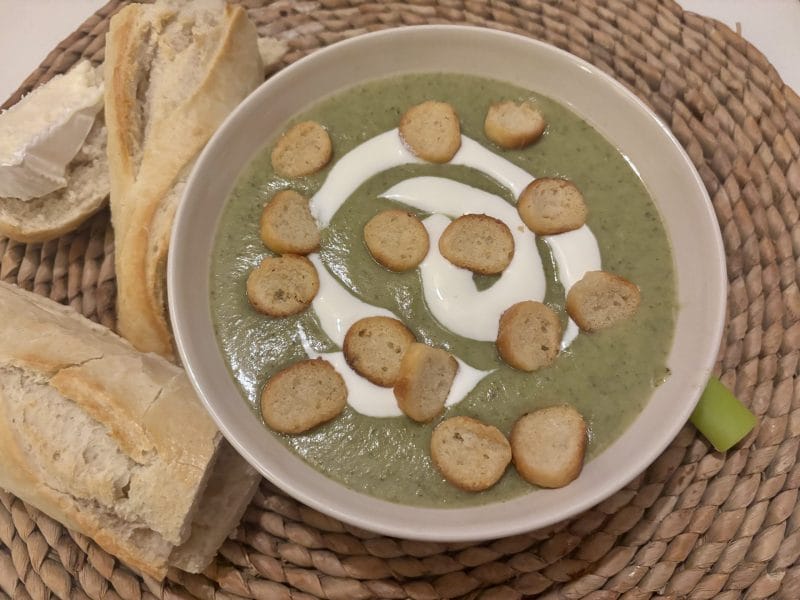 Cliquez pour zoomer ! Soupe de brocolis et pommes de terre Thermomix par alison89