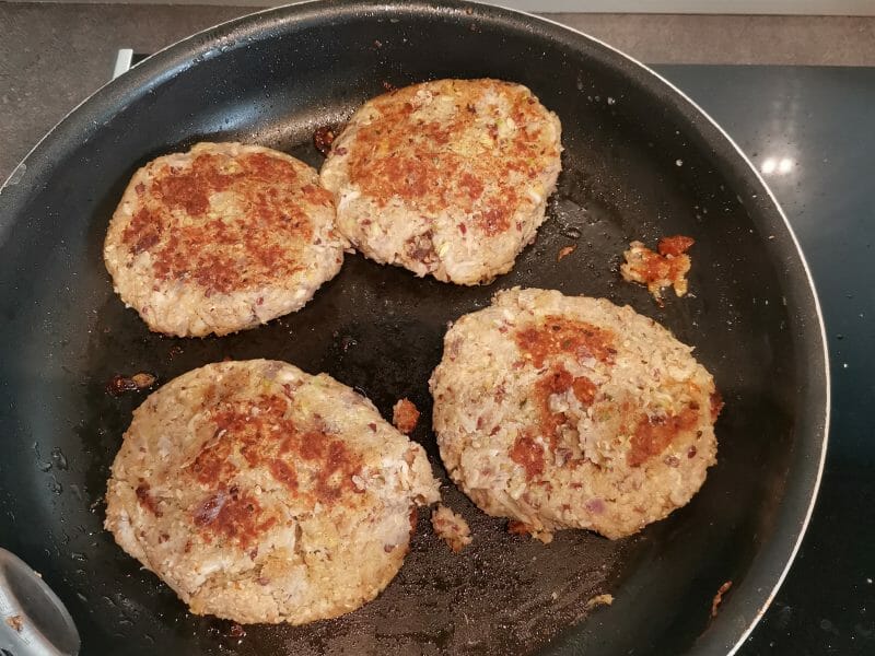 Cliquez pour zoomer ! Steaks lentilles, pois chiches, courgettes Thermomix par elodiz