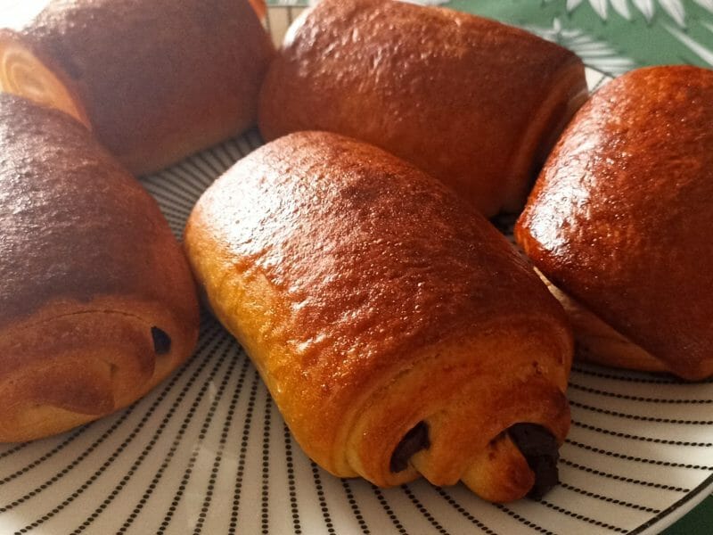 Cliquez pour zoomer ! Pains au chocolat briochés Thermomix par aurore_46