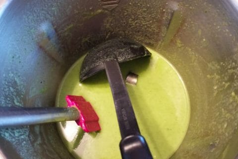 Cliquez pour zoomer ! Velouté aux fanes de radis Thermomix par soflyaway